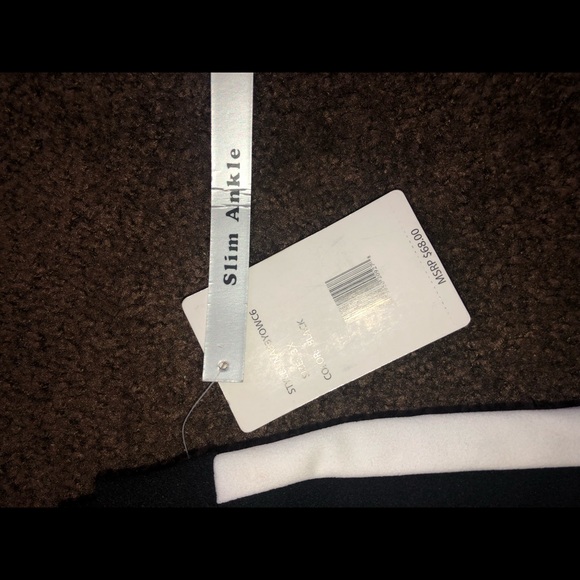 Black Slim Ankle slacks - Picture 4 of 4